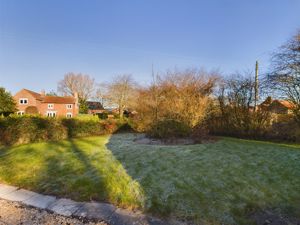 Front garden- click for photo gallery